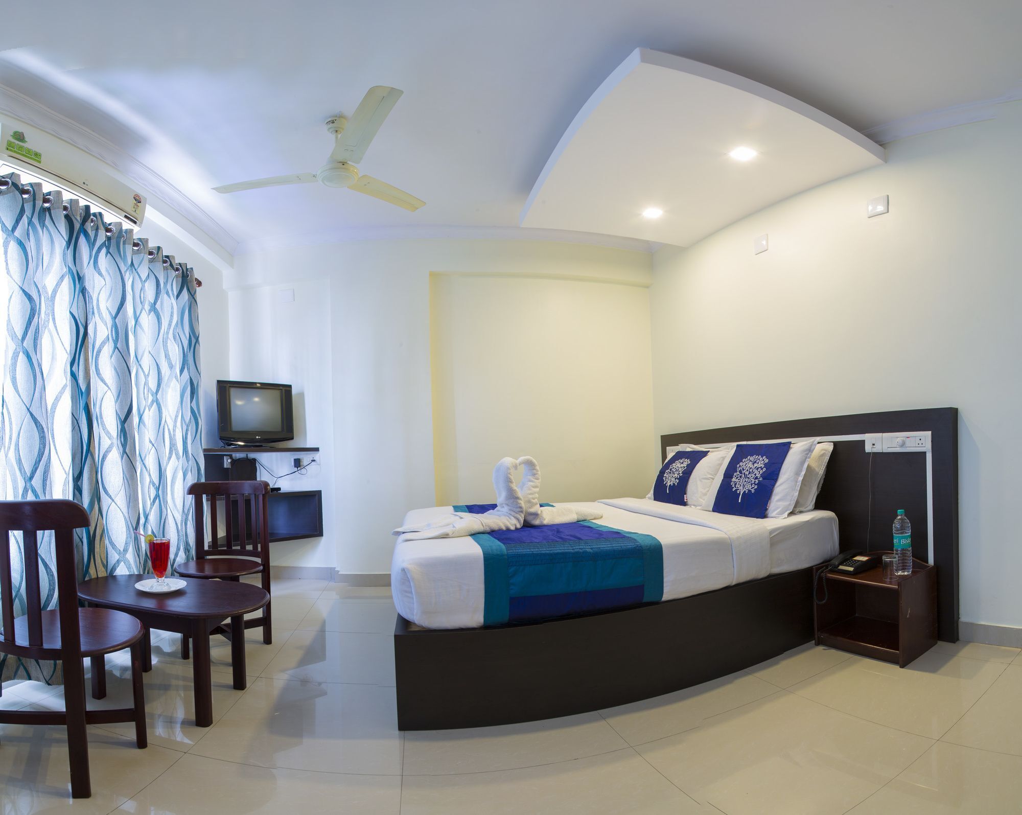 Hotel Sm Regency Kochi Екстериор снимка