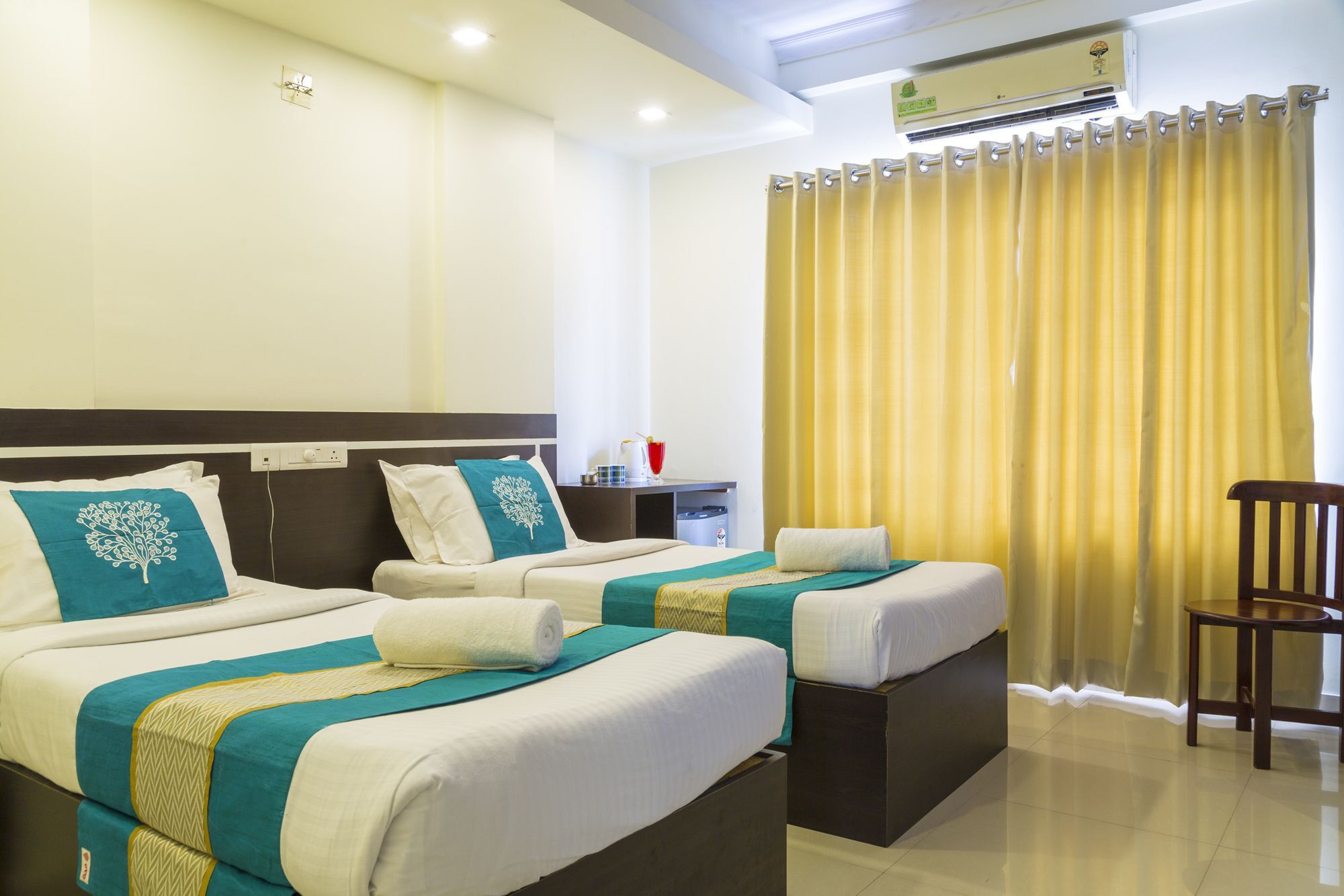 Hotel Sm Regency Kochi Екстериор снимка