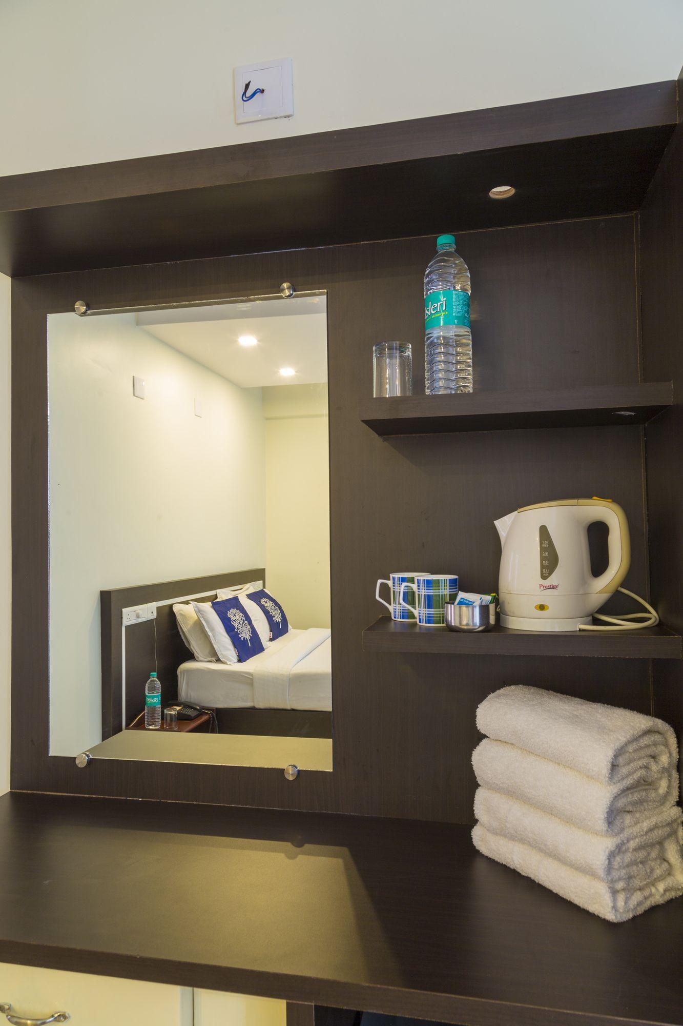 Hotel Sm Regency Kochi Екстериор снимка